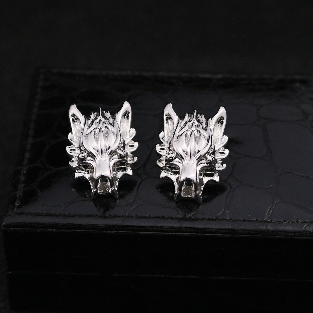 Wolf Choker Enamel Pin